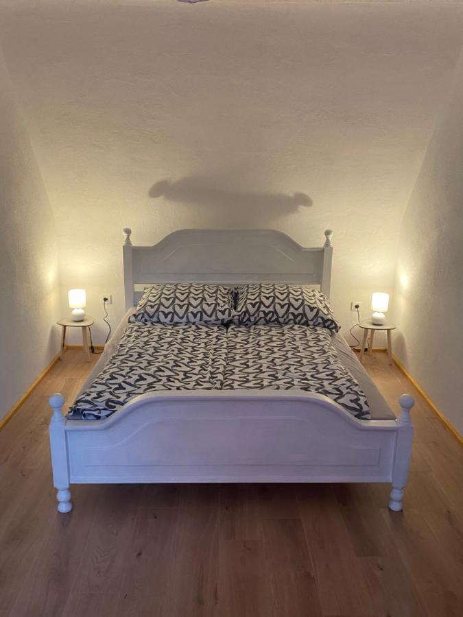 Weisweil Apartment