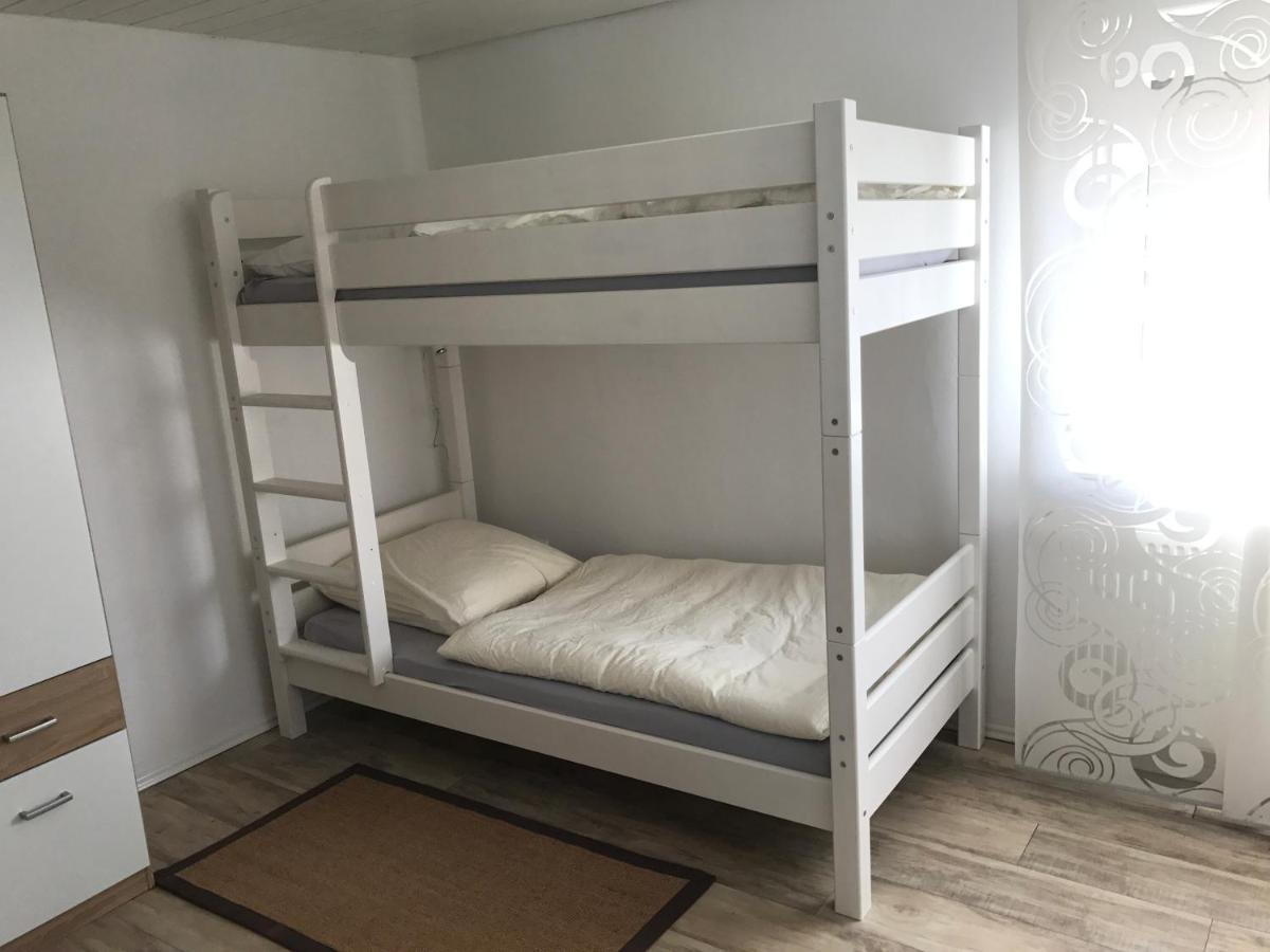 Weisweil Apartment *
